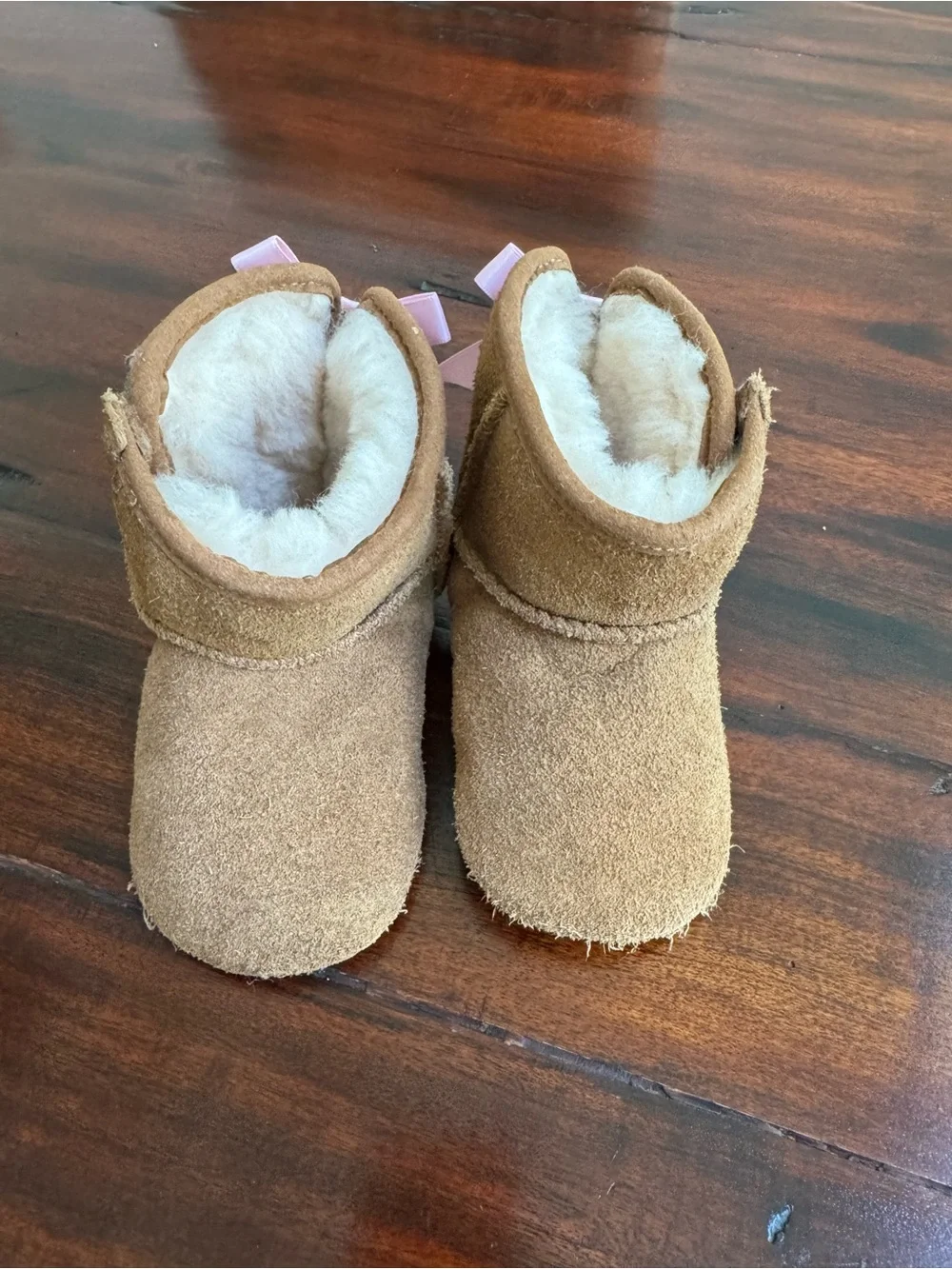 Baby Ugg boots tan with pink bow velcro closure size 4/5